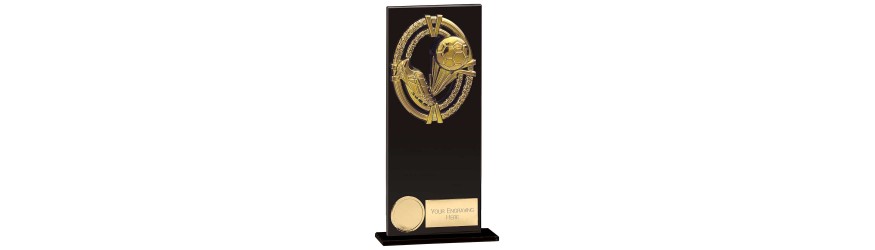 FUSION MAVERICK FOOTBALL BLACK GLASS TROPHY - 5 SIZES - 12.5CM-200CM FUSION MAVERICK FOOTBALL BLACK GLASS TROPHY - 5 SIZES - 12.5CM-200CM